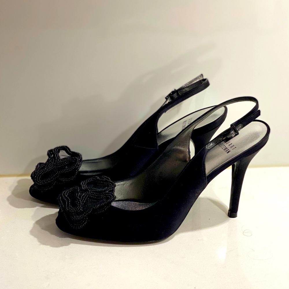 NWT Stuart Weizman 4” black satin heels w/flower. Superbow Satin Pumps w/ Tags